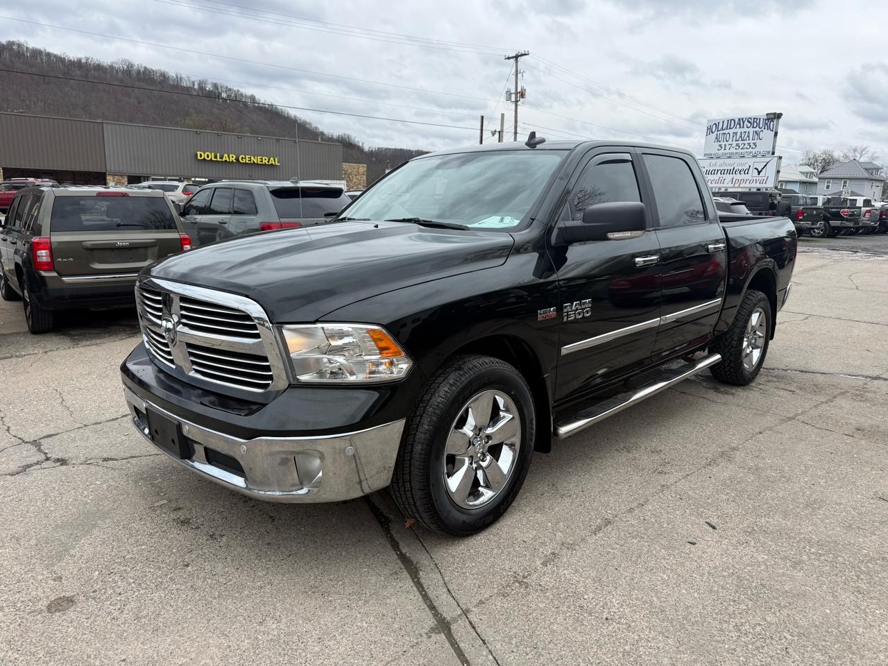 RAM 1500 SLT Crew Cab SWB 4WD 2017