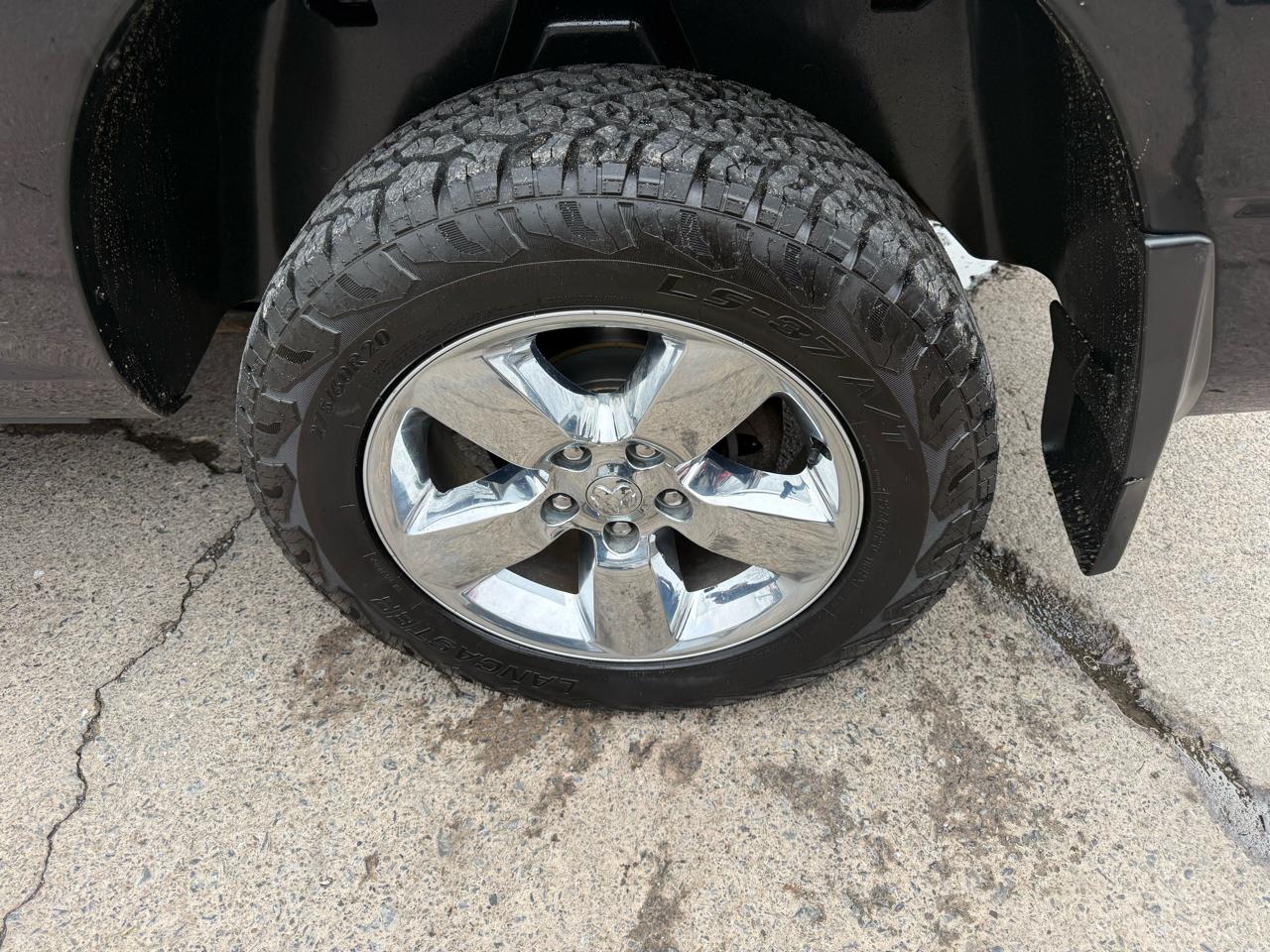 RAM 1500 SLT Crew Cab SWB 4WD 2017