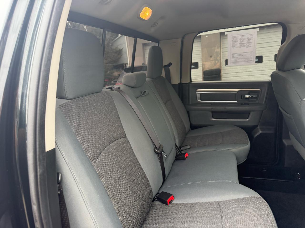 RAM 1500 SLT Crew Cab SWB 4WD 2017