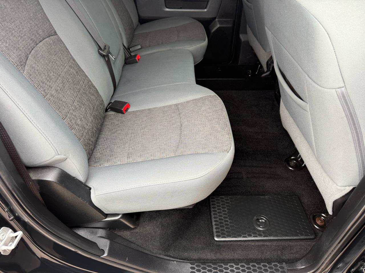 RAM 1500 SLT Crew Cab SWB 4WD 2017