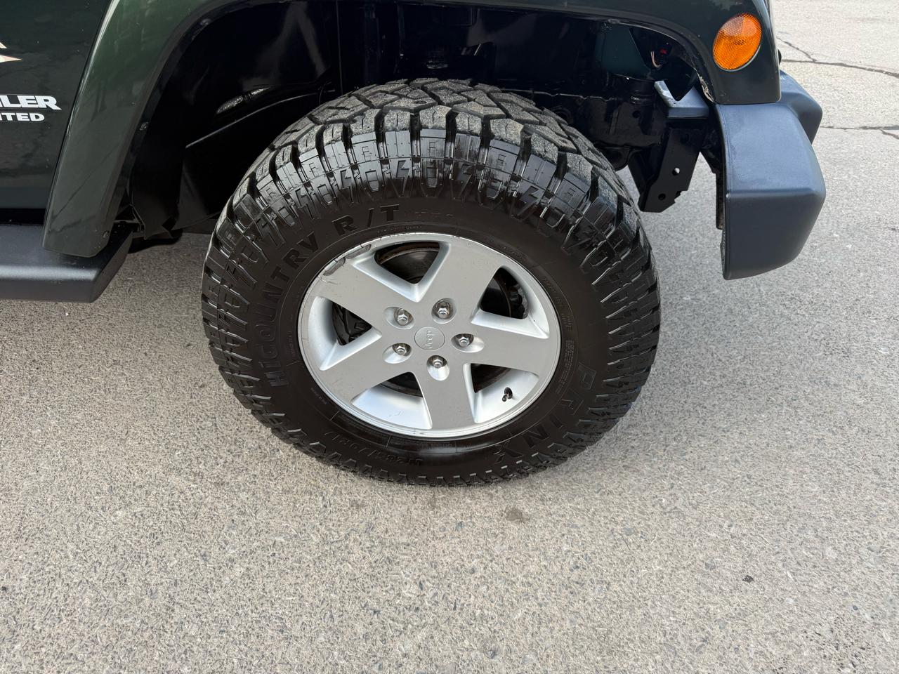 Jeep Wrangler Unlimited Sahara 4WD 2012