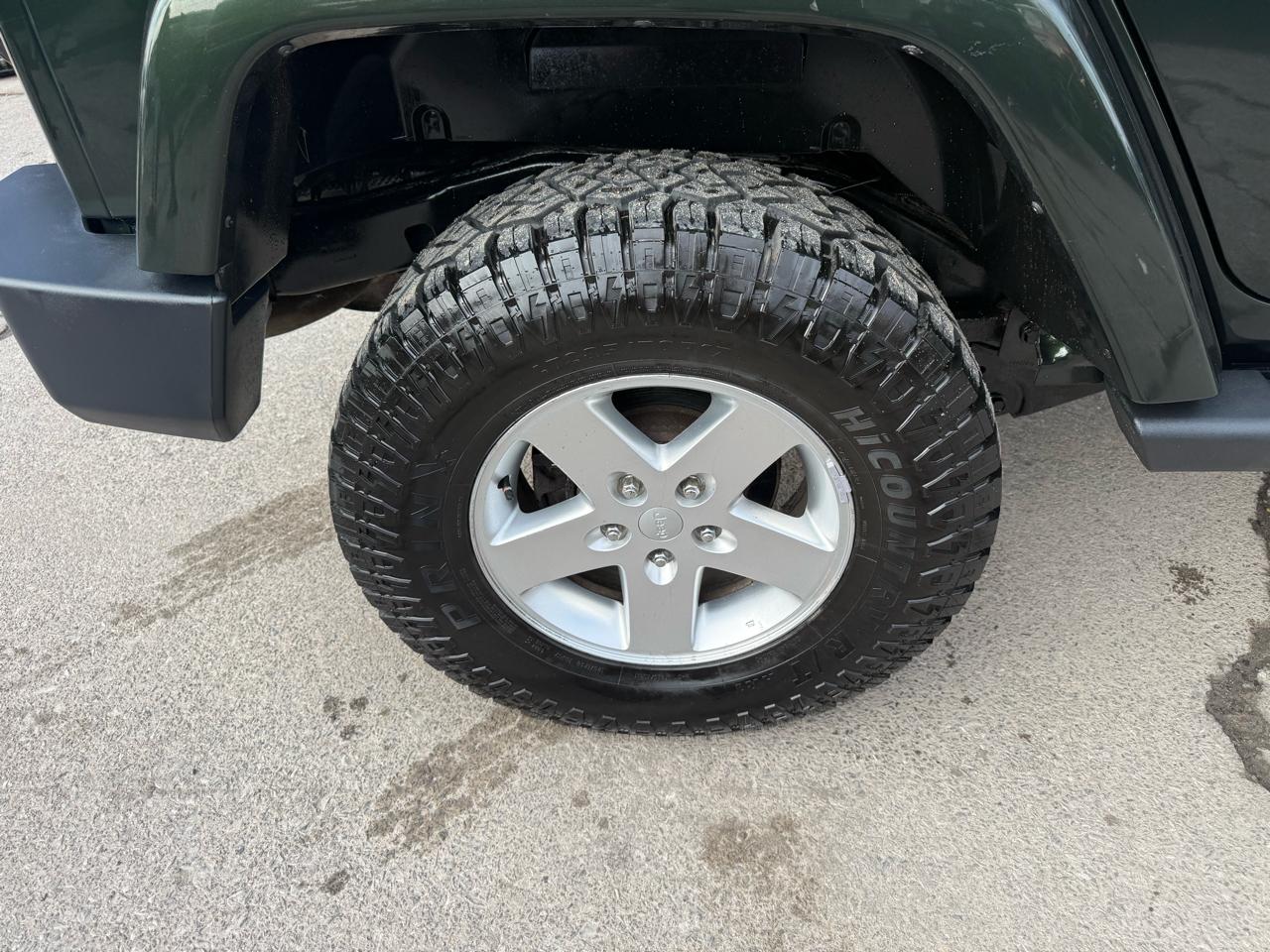 Jeep Wrangler Unlimited Sahara 4WD 2012