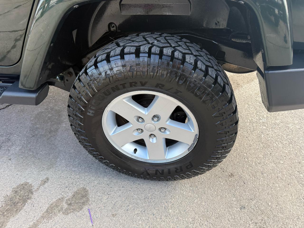 Jeep Wrangler Unlimited Sahara 4WD 2012