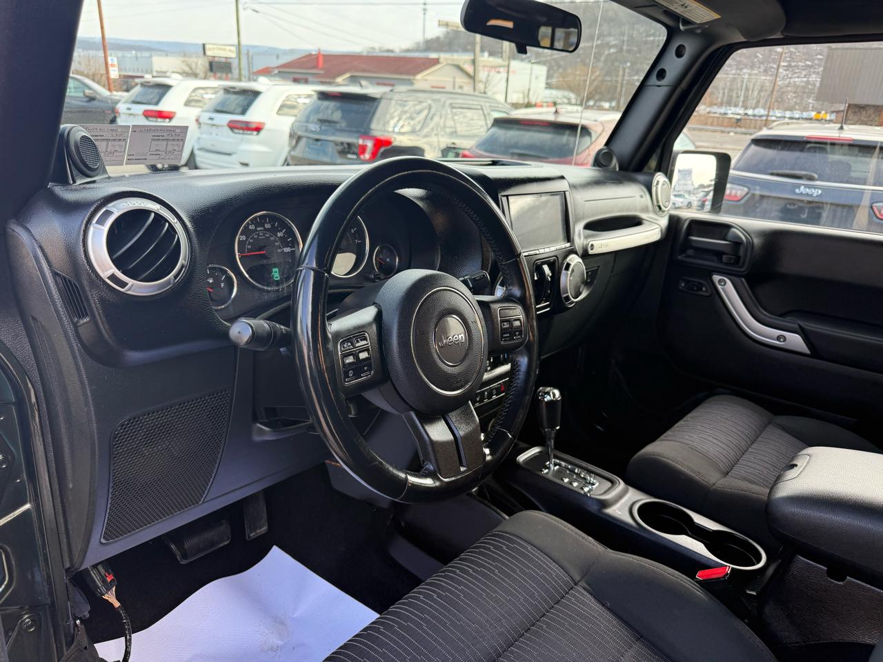 Jeep Wrangler Unlimited Sahara 4WD 2012