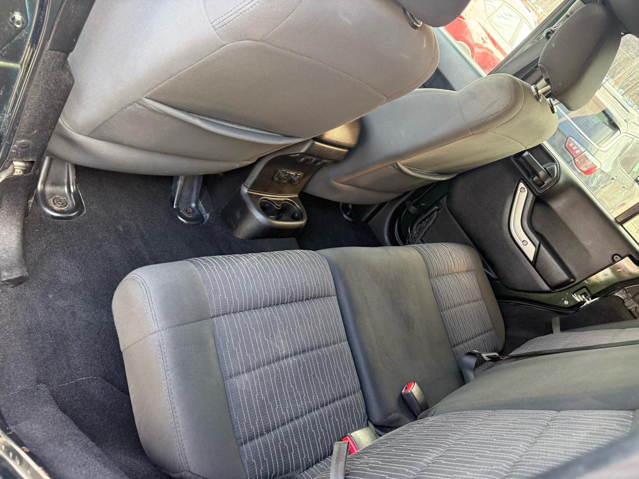 Jeep Wrangler Unlimited Sahara 4WD 2012