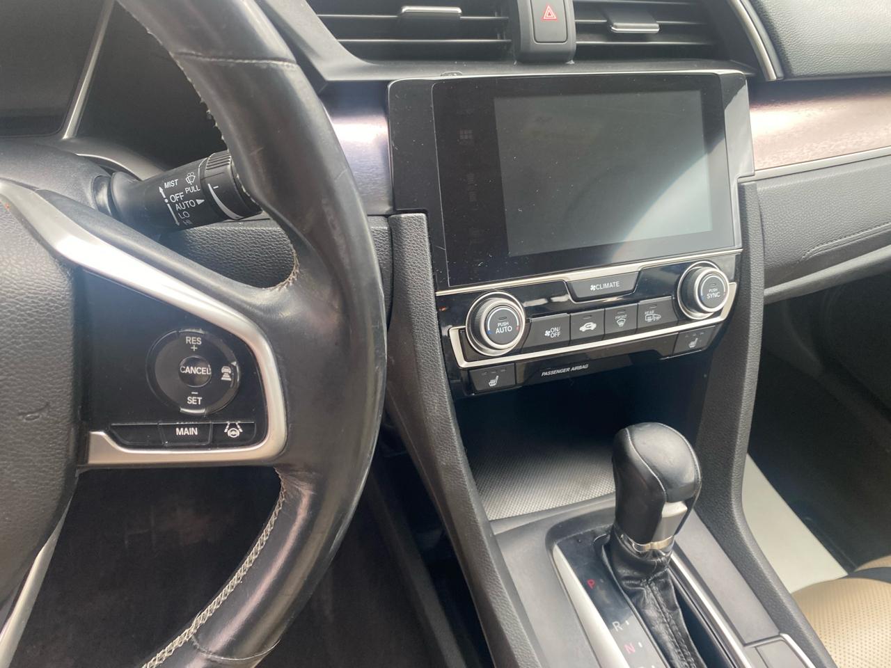 Honda Civic Touring Sedan CVT 2016