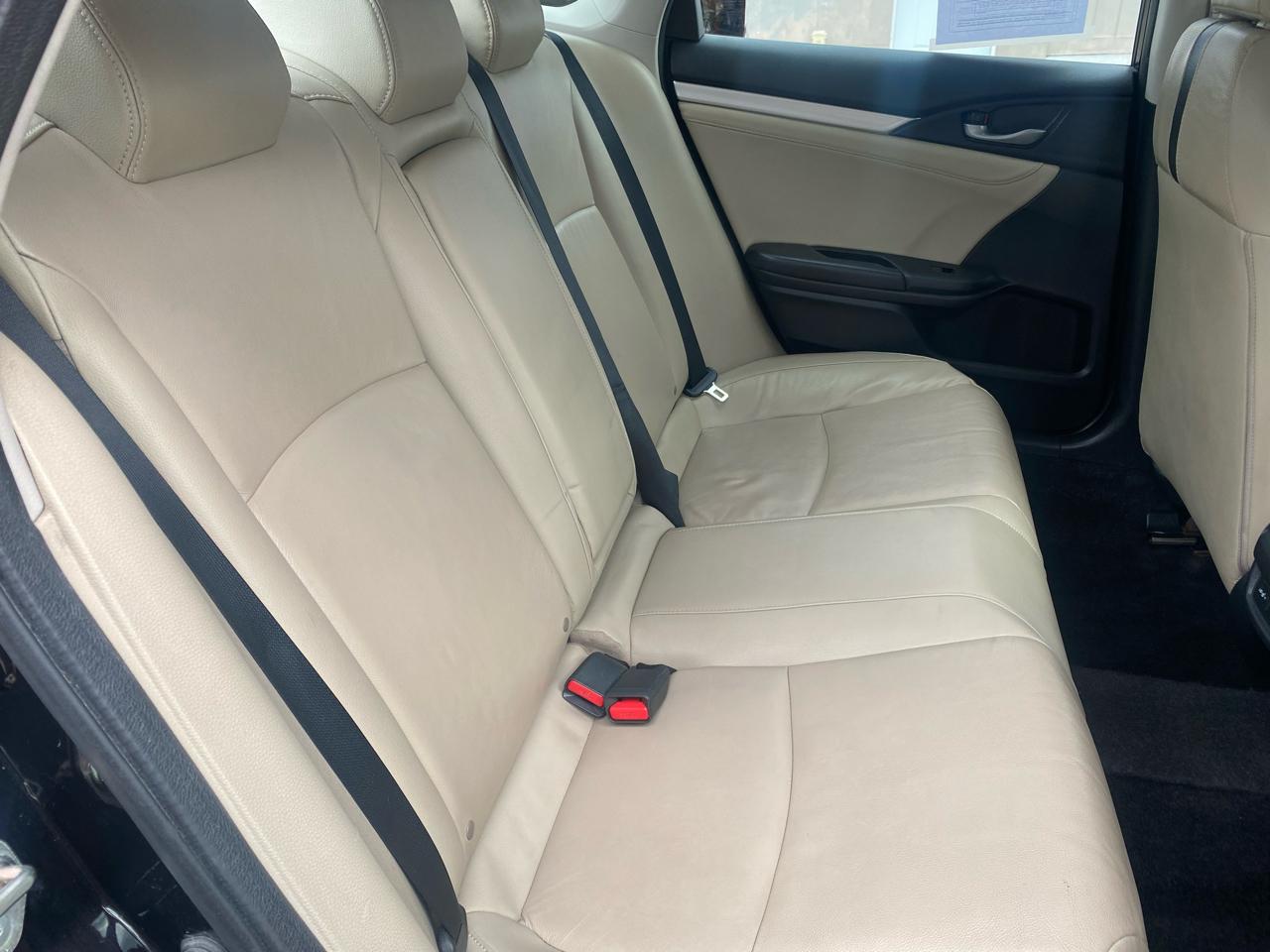 Honda Civic Touring Sedan CVT 2016