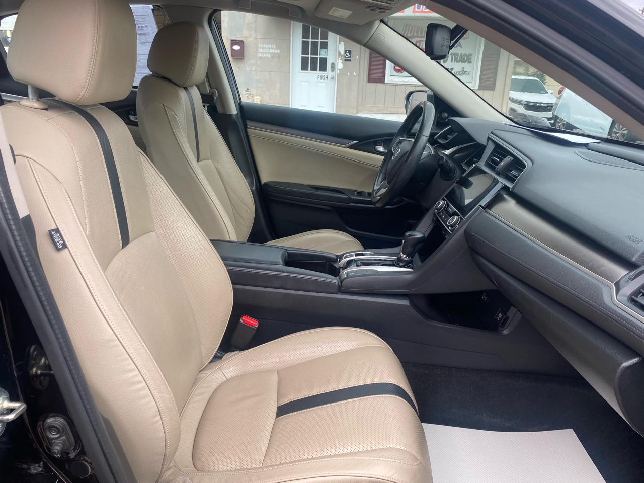 Honda Civic Touring Sedan CVT 2016