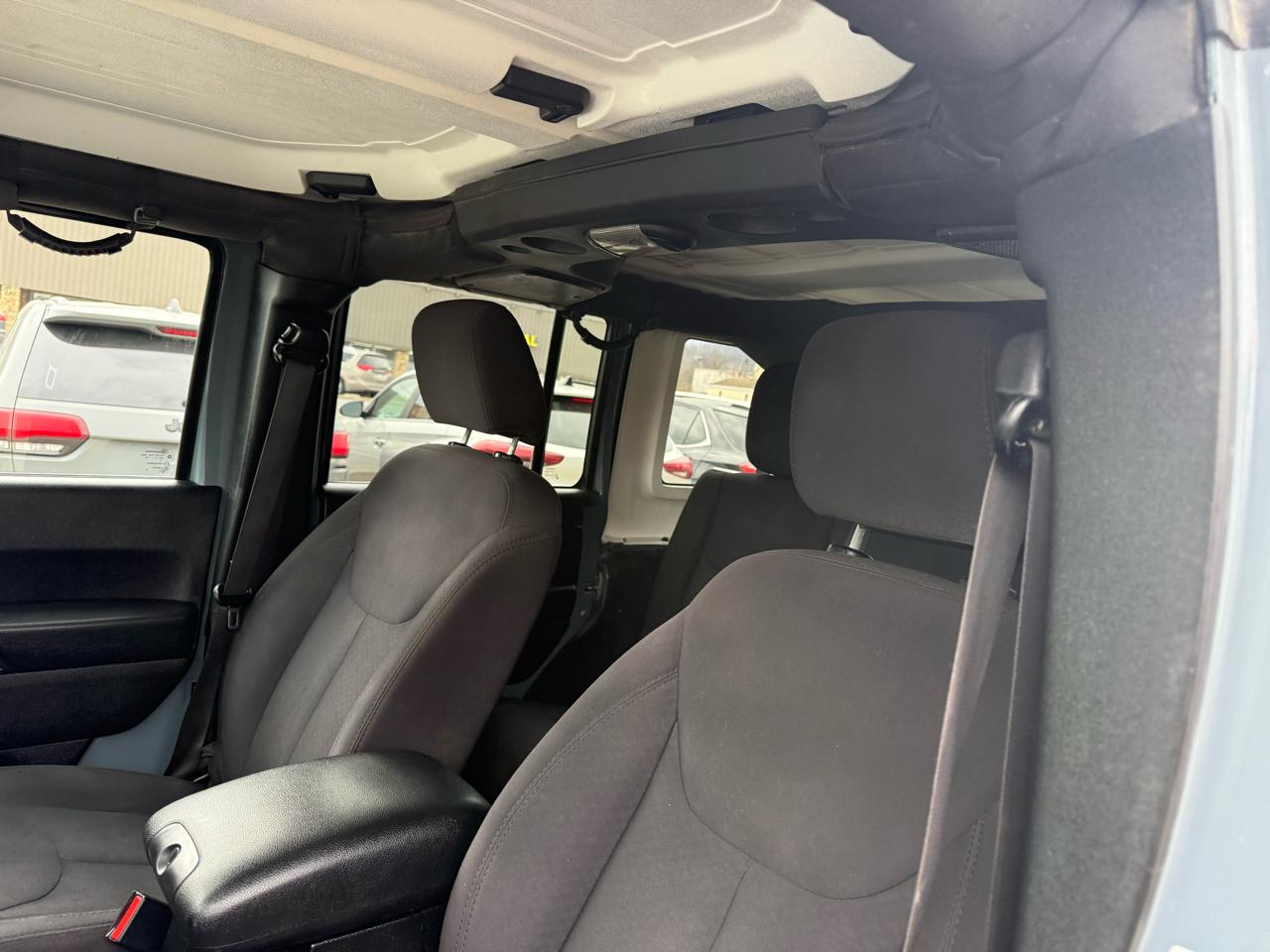 Jeep Wrangler Unlimited Sport 4WD 2015