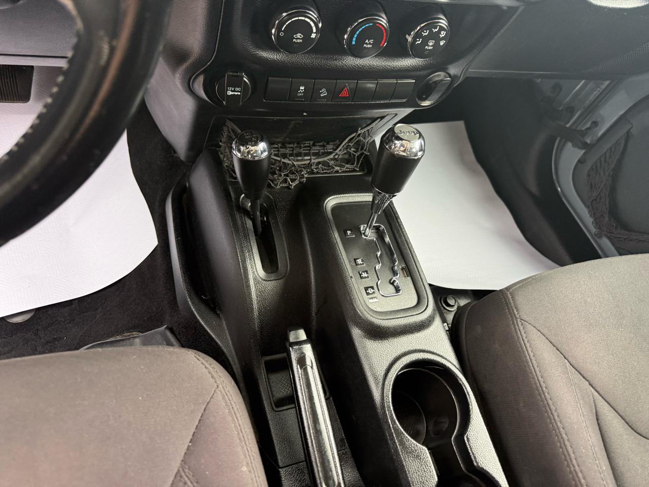 Jeep Wrangler Unlimited Sport 4WD 2015