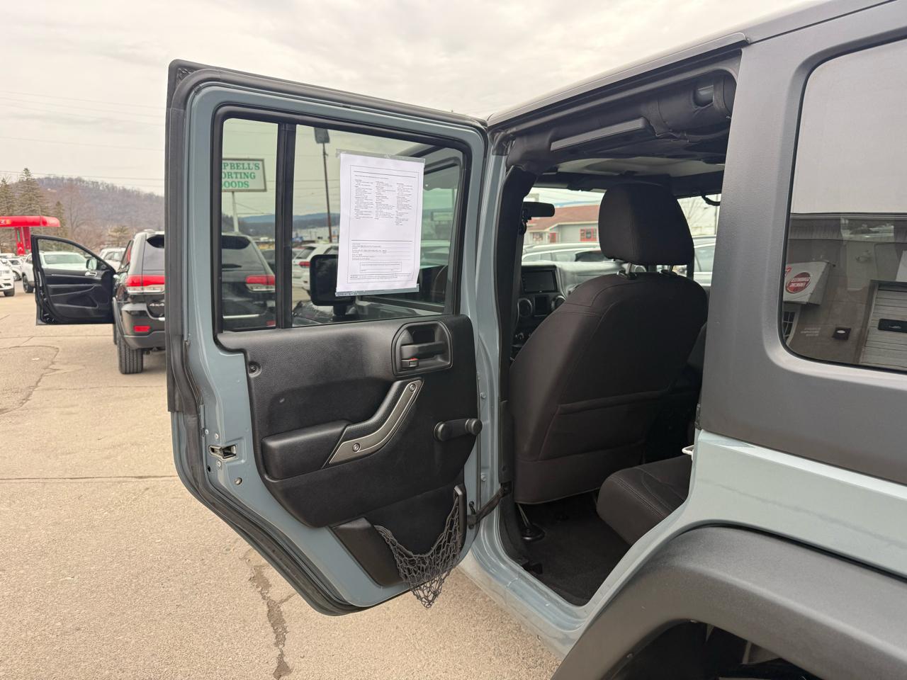 Jeep Wrangler Unlimited Sport 4WD 2015