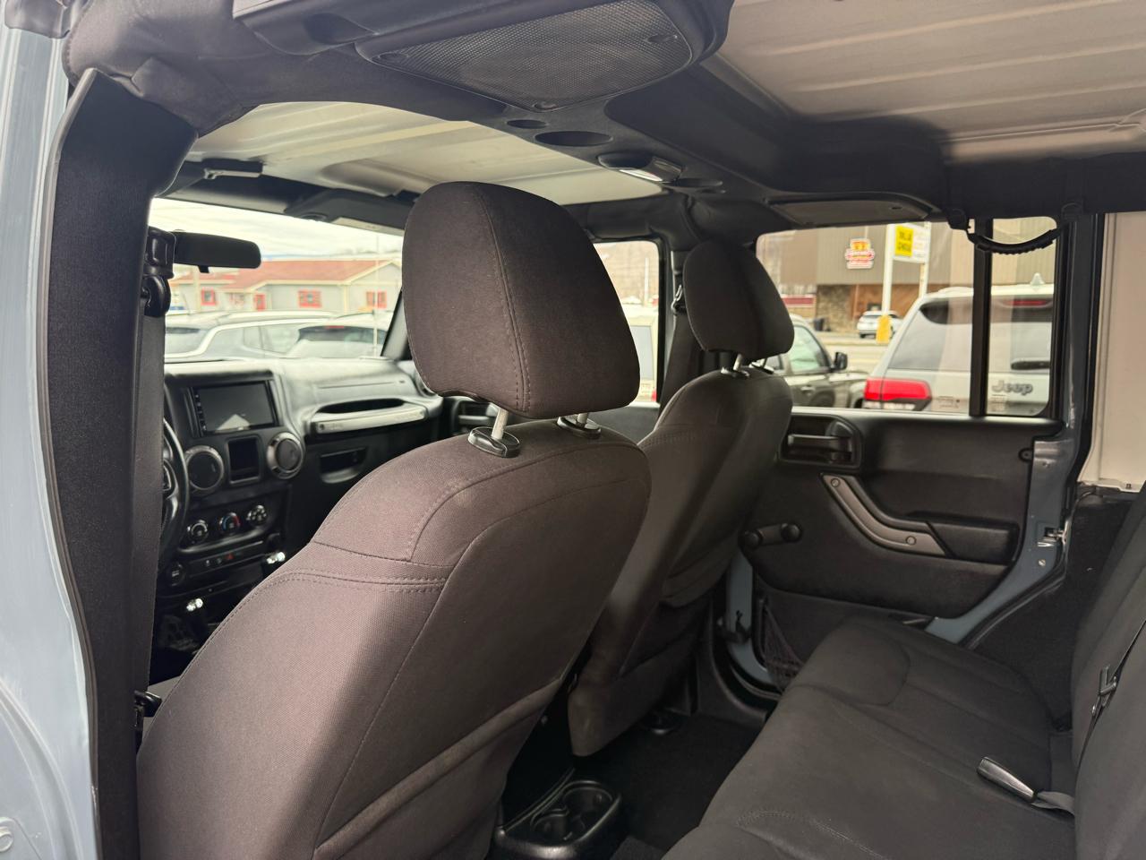 Jeep Wrangler Unlimited Sport 4WD 2015