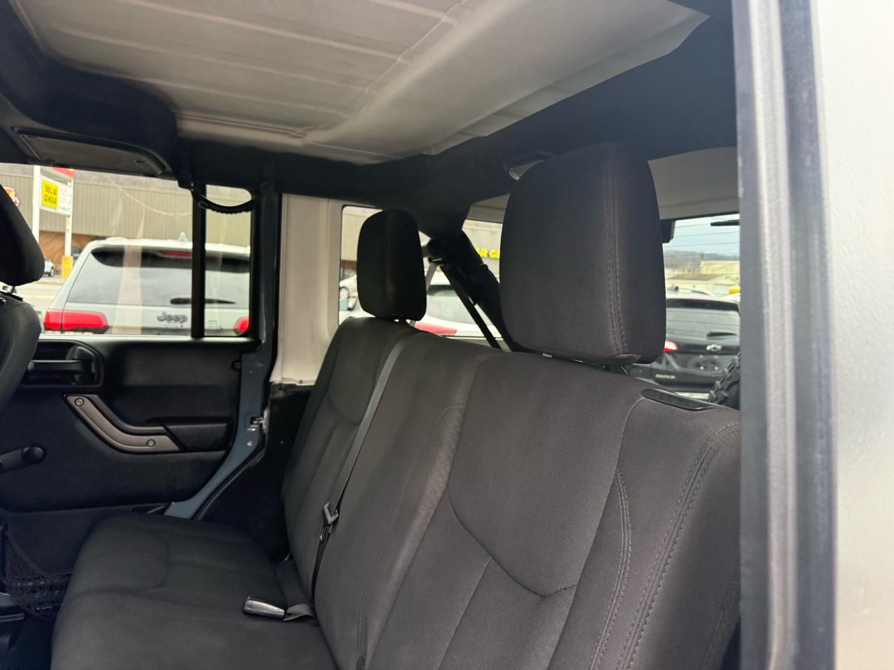 Jeep Wrangler Unlimited Sport 4WD 2015