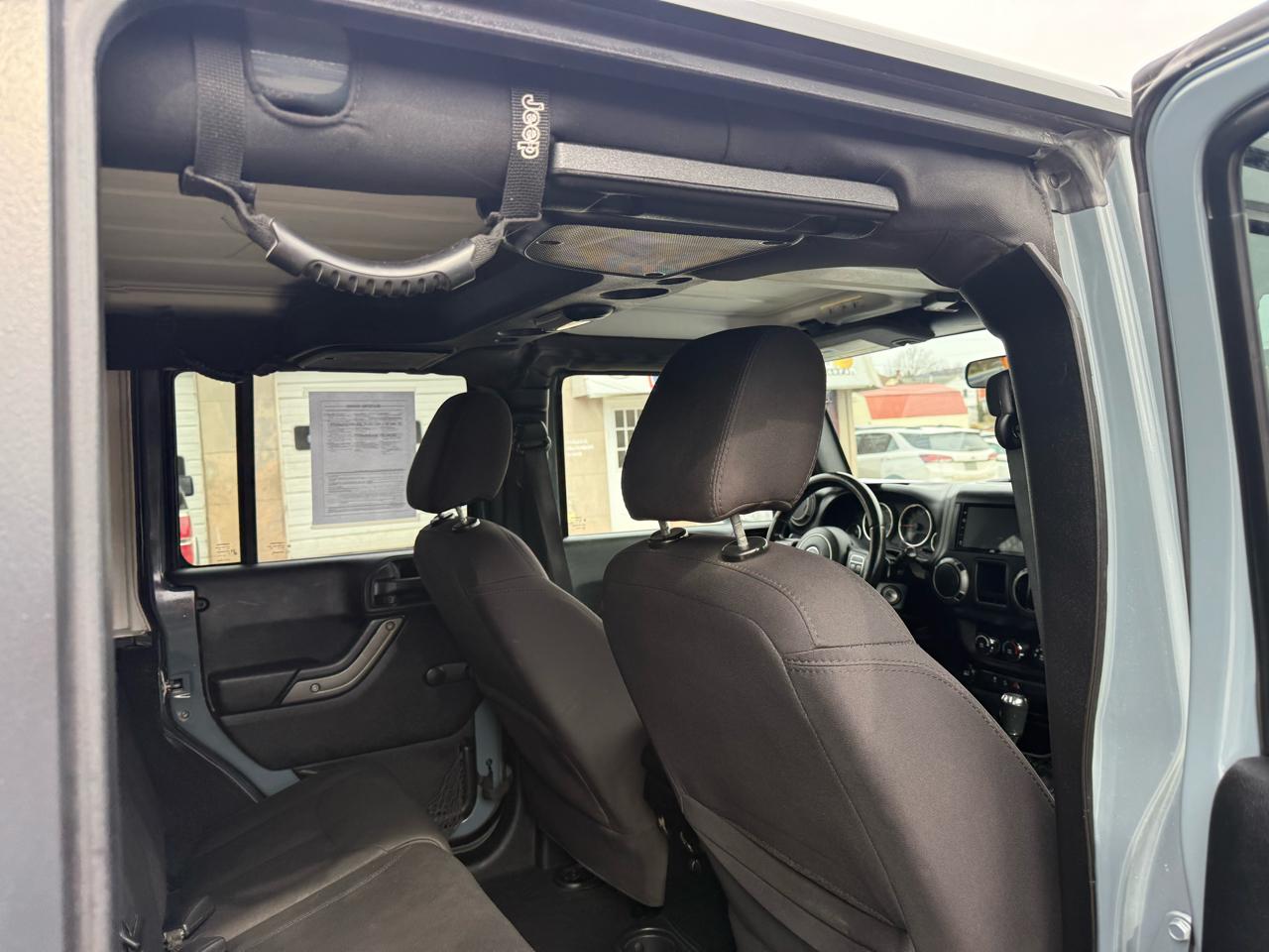 Jeep Wrangler Unlimited Sport 4WD 2015