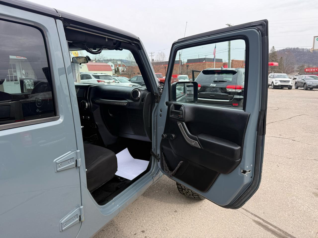 Jeep Wrangler Unlimited Sport 4WD 2015