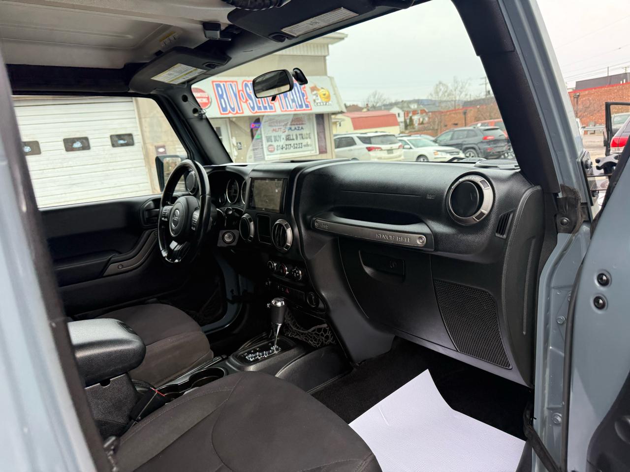 Jeep Wrangler Unlimited Sport 4WD 2015