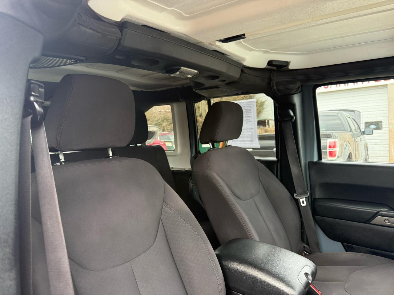 Jeep Wrangler Unlimited Sport 4WD 2015