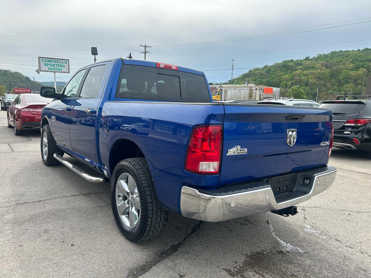 RAM 1500 SLT Crew Cab SWB 4WD 2018