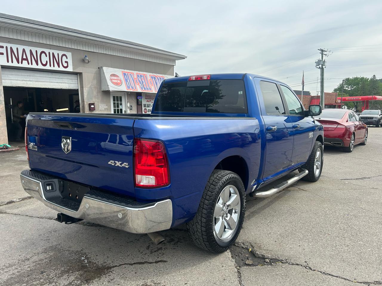 RAM 1500 SLT Crew Cab SWB 4WD 2018