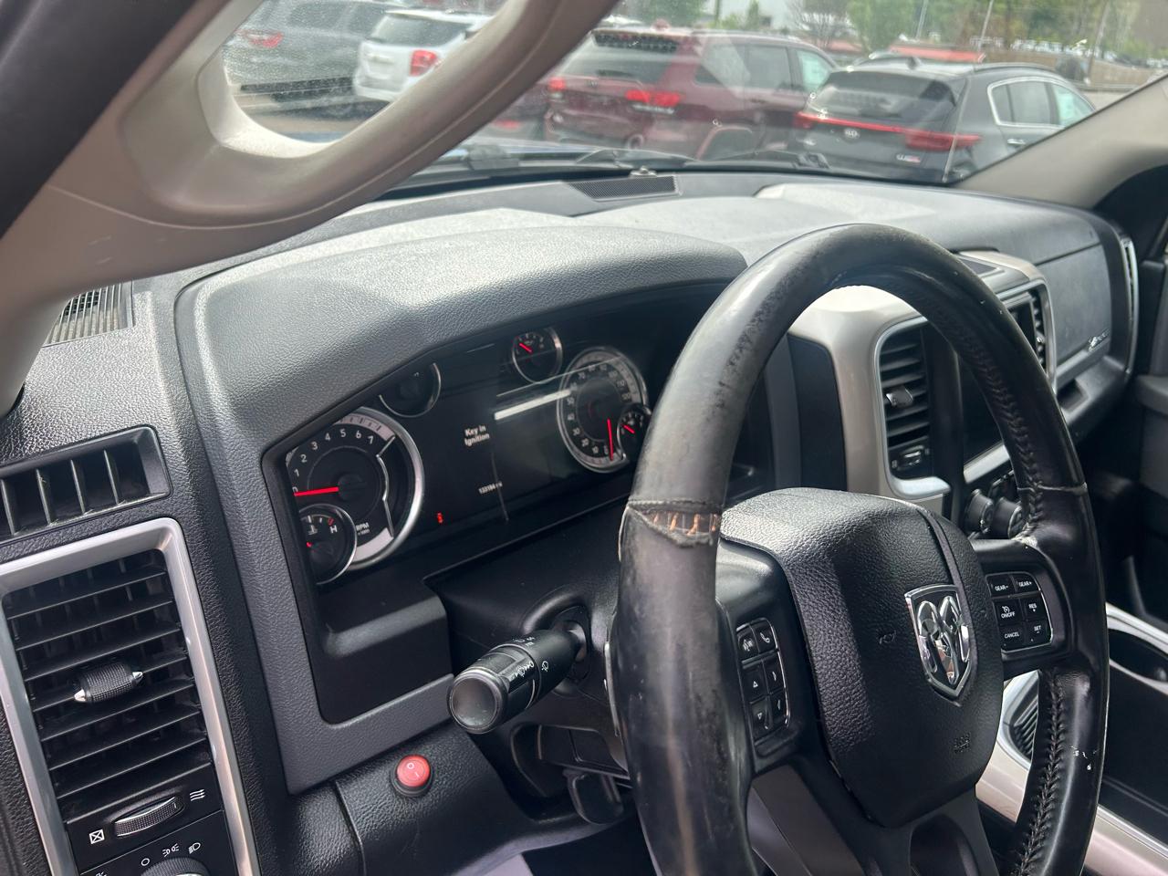 RAM 1500 SLT Crew Cab SWB 4WD 2018
