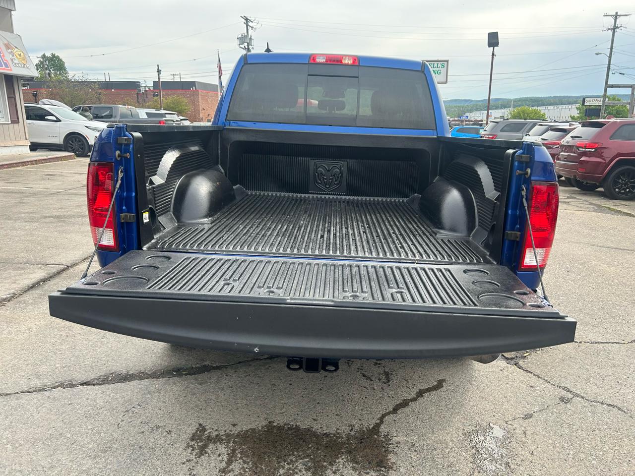 RAM 1500 SLT Crew Cab SWB 4WD 2018