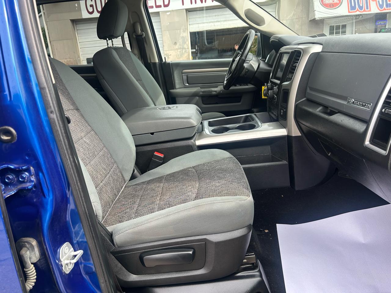 RAM 1500 SLT Crew Cab SWB 4WD 2018