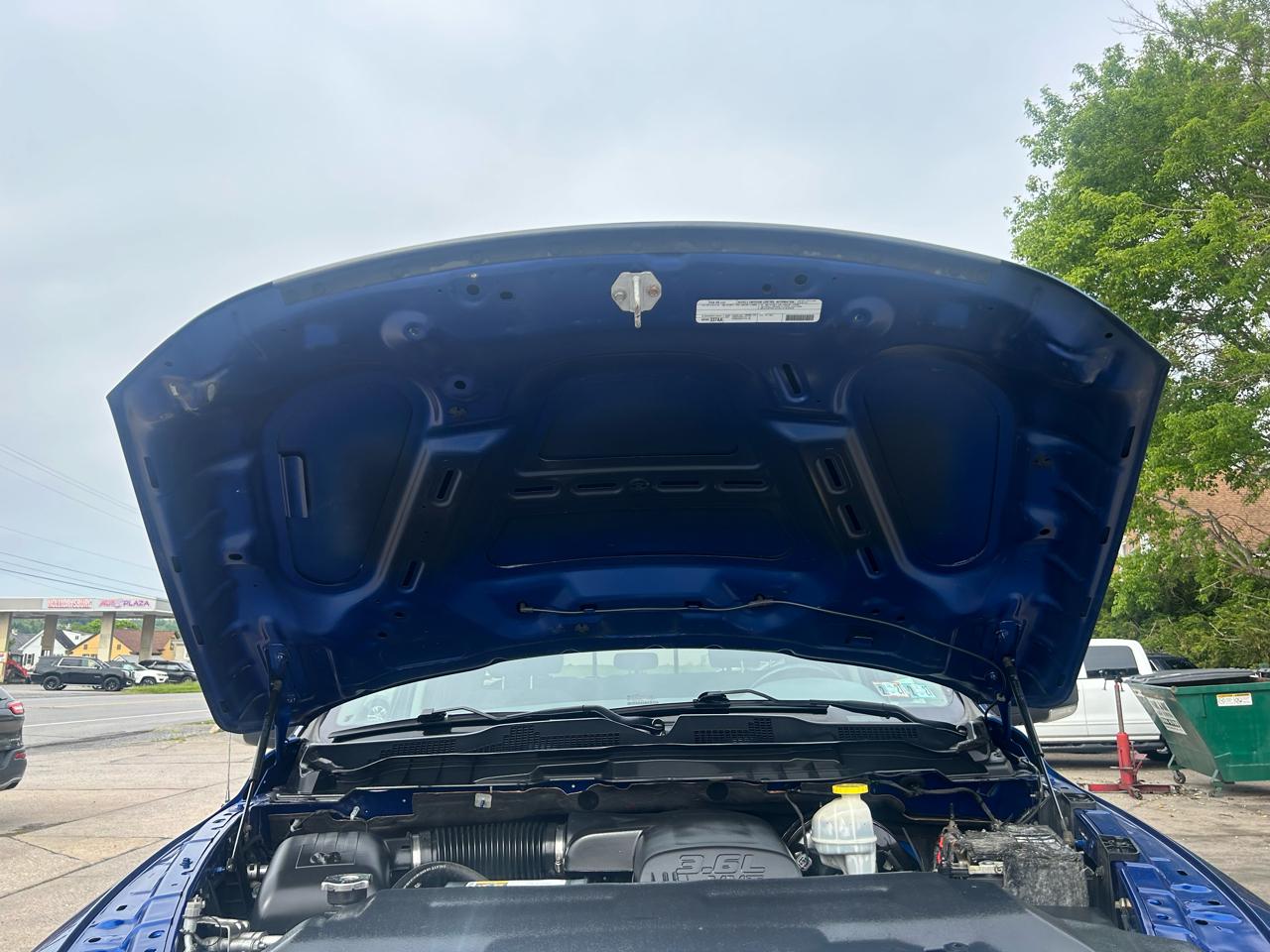 RAM 1500 SLT Crew Cab SWB 4WD 2018