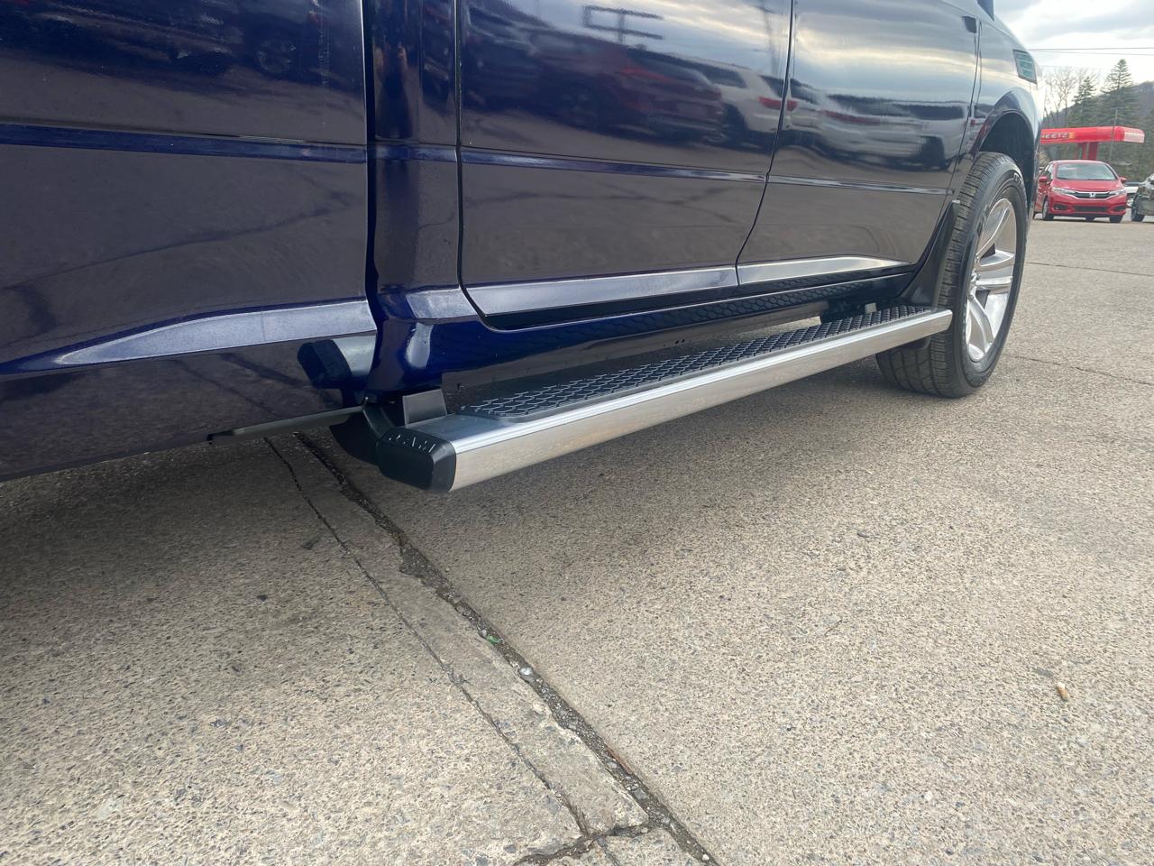 RAM 1500 Sport Quad Cab 4WD 2013