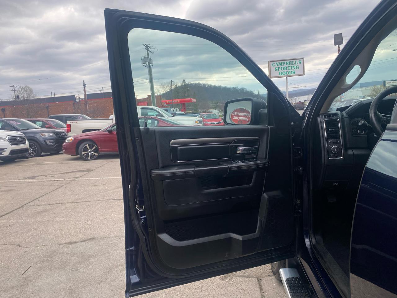 RAM 1500 Sport Quad Cab 4WD 2013