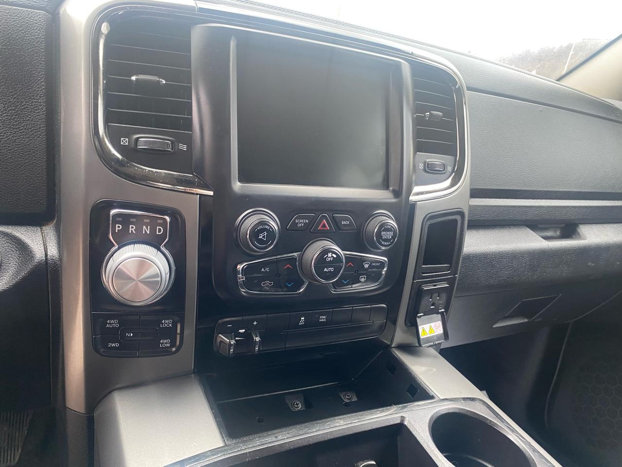 RAM 1500 Sport Quad Cab 4WD 2013