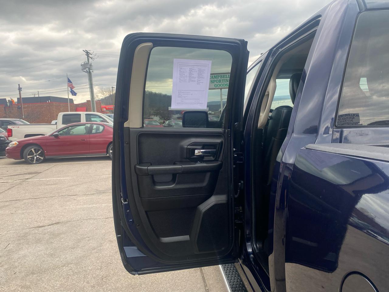 RAM 1500 Sport Quad Cab 4WD 2013