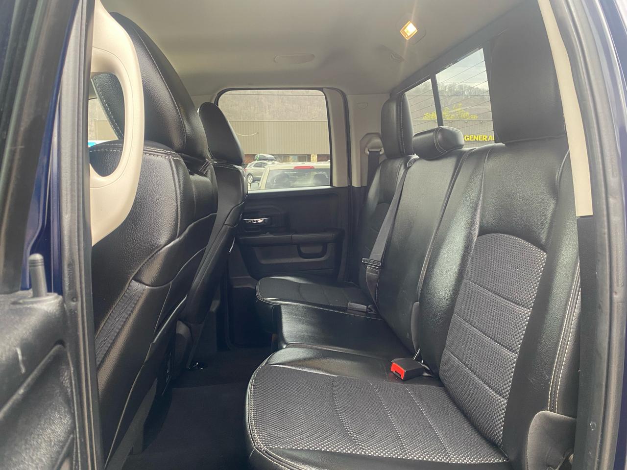 RAM 1500 Sport Quad Cab 4WD 2013