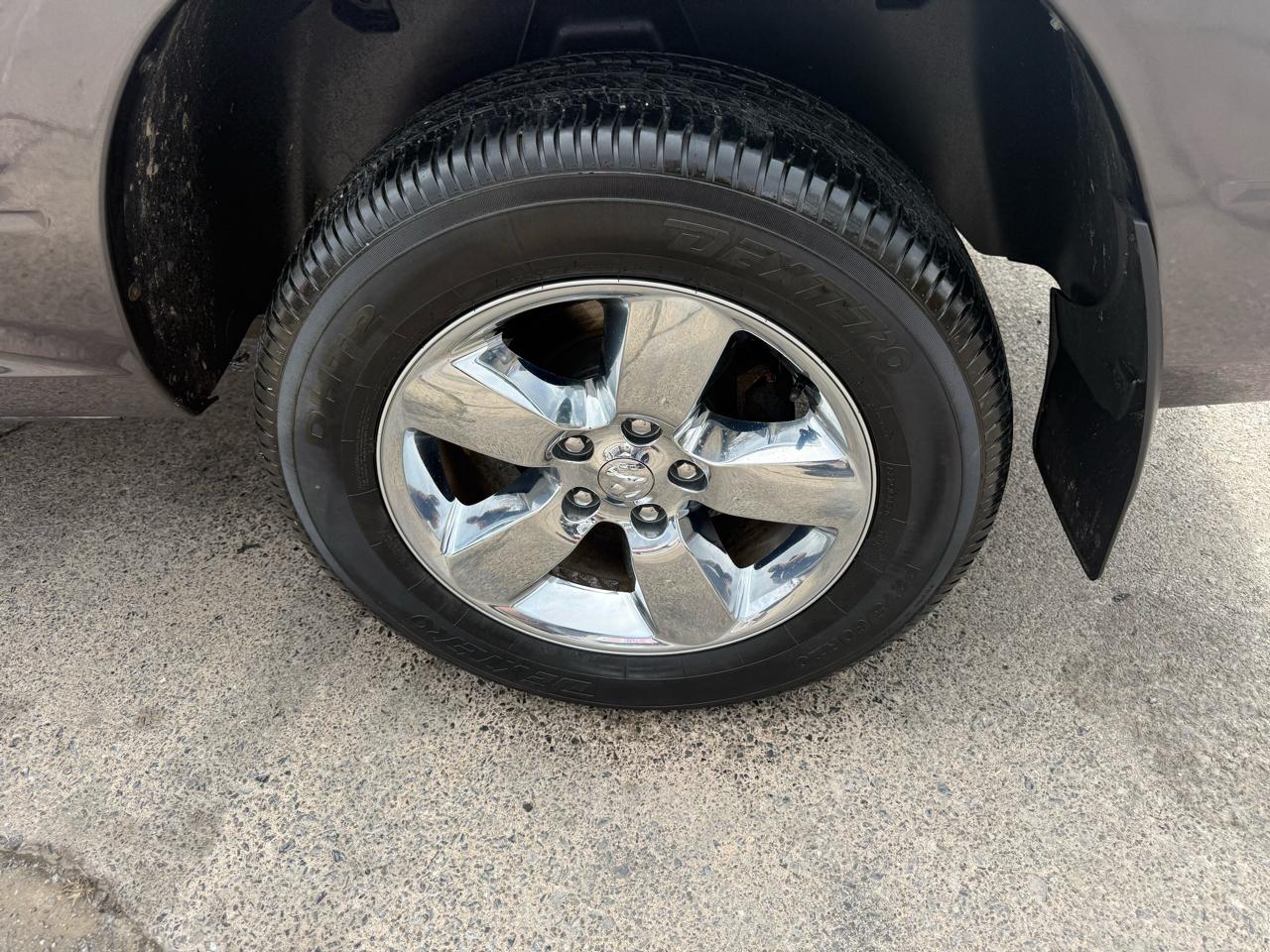 RAM 1500 SLT Crew Cab SWB 4WD 2016