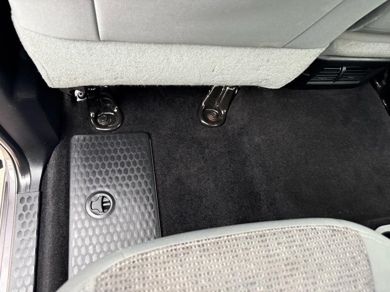 RAM 1500 SLT Crew Cab SWB 4WD 2016