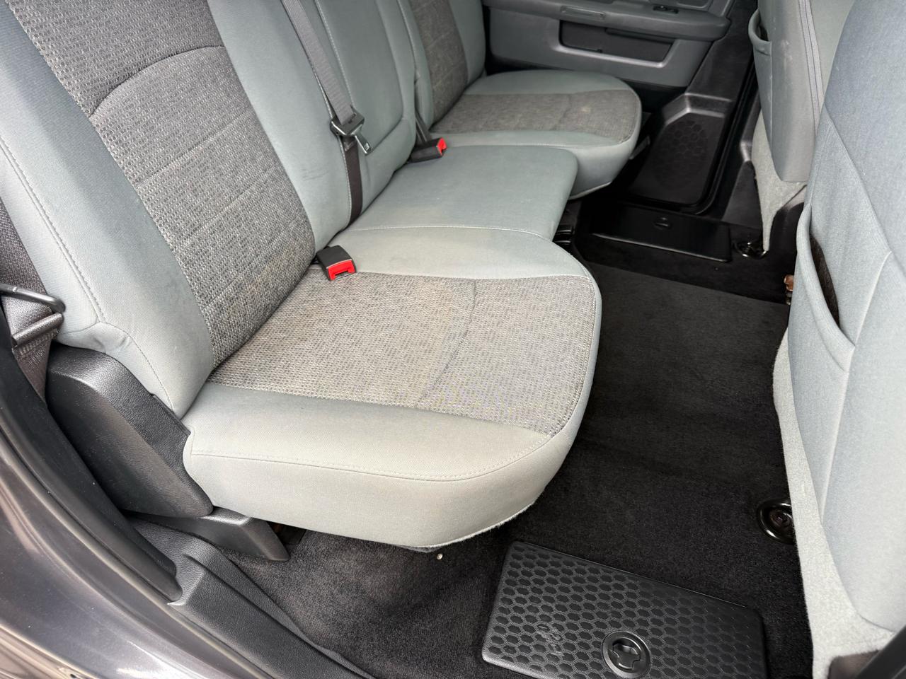 RAM 1500 SLT Crew Cab SWB 4WD 2016