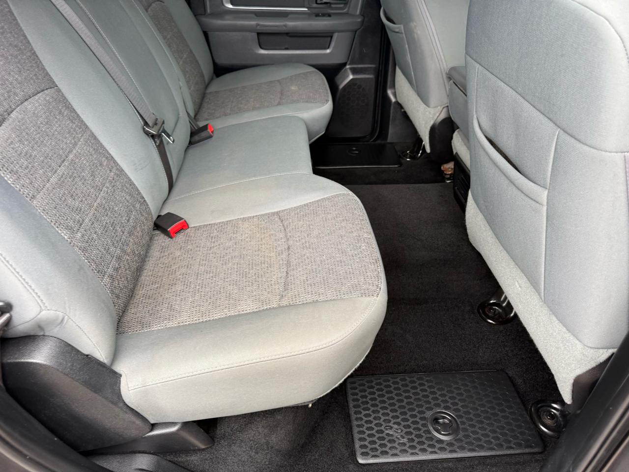 RAM 1500 SLT Crew Cab SWB 4WD 2016