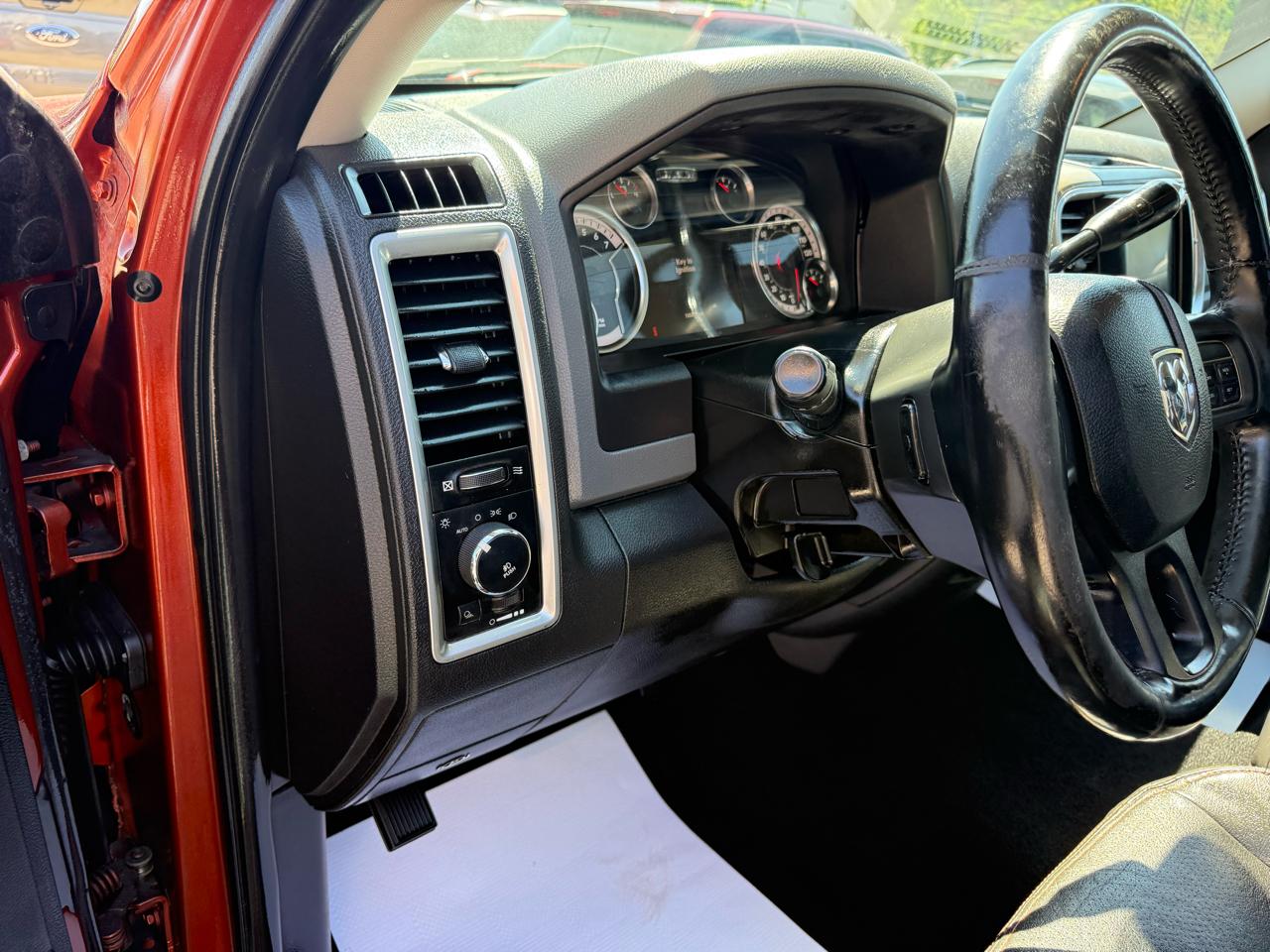 RAM 1500 SLT Quad Cab 4WD 2013