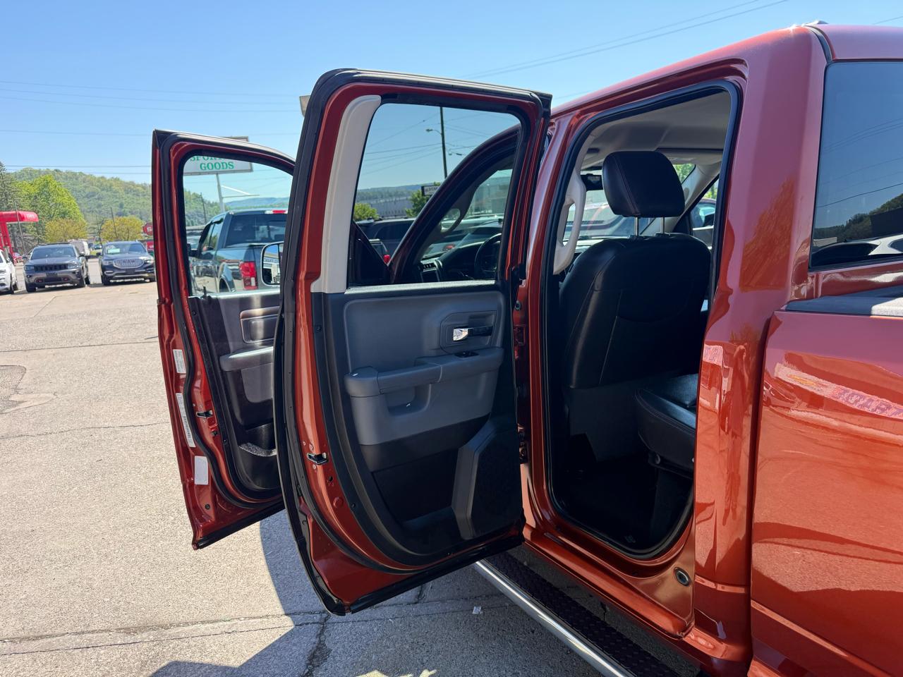 RAM 1500 SLT Quad Cab 4WD 2013