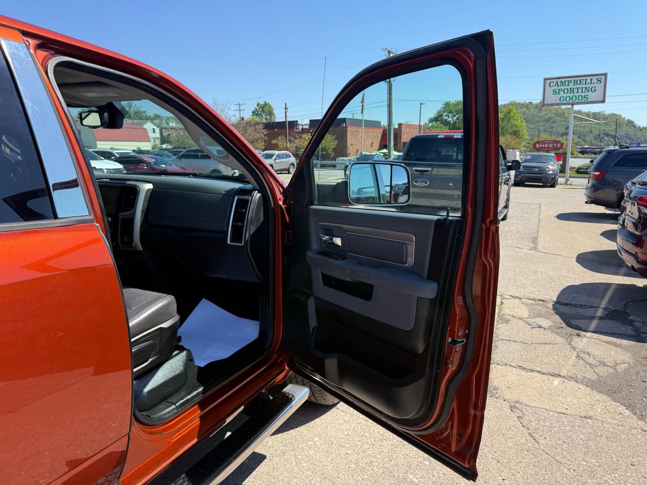 RAM 1500 SLT Quad Cab 4WD 2013