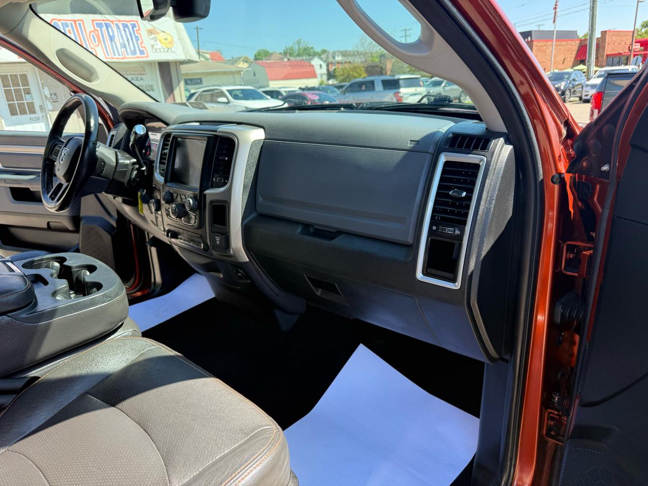 RAM 1500 SLT Quad Cab 4WD 2013