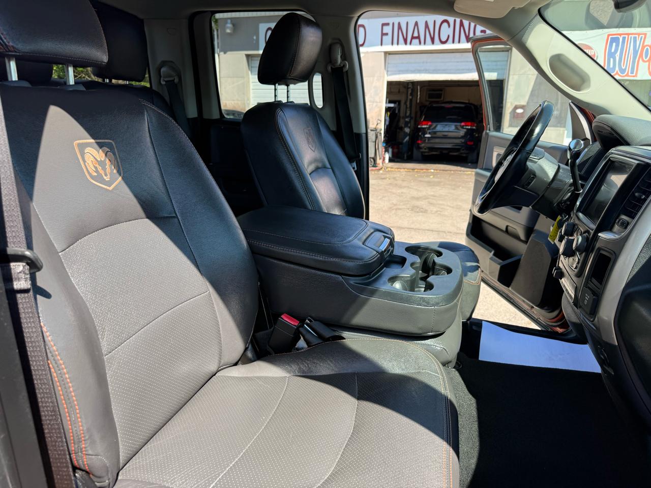 RAM 1500 SLT Quad Cab 4WD 2013