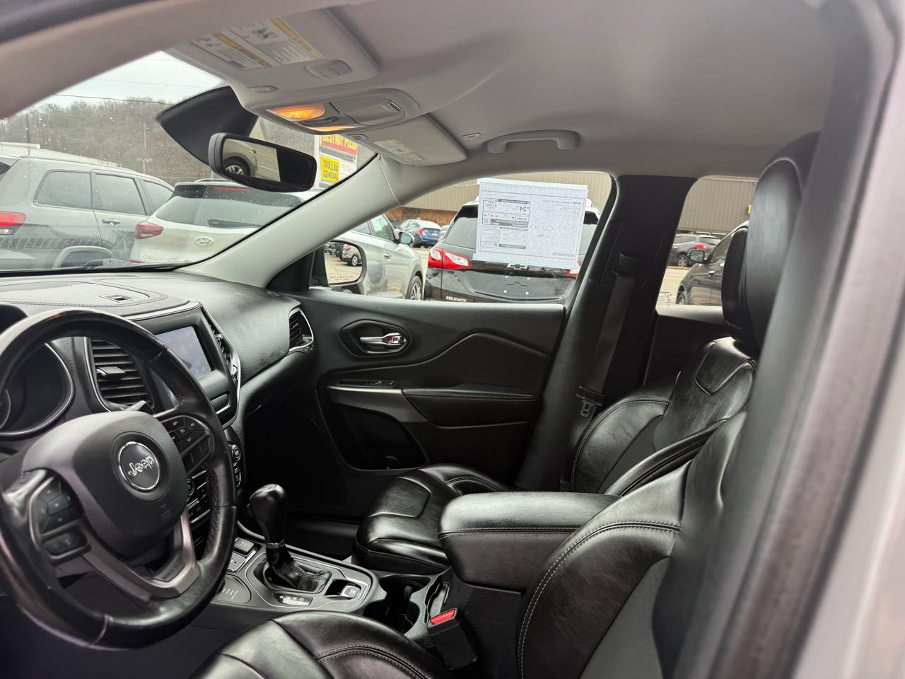 Jeep Cherokee Latitude Plus 4WD 2019