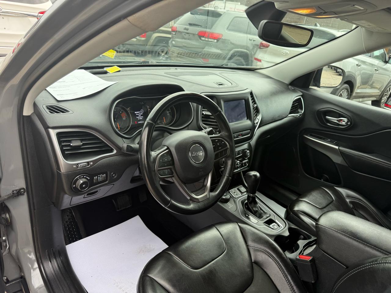 Jeep Cherokee Latitude Plus 4WD 2019