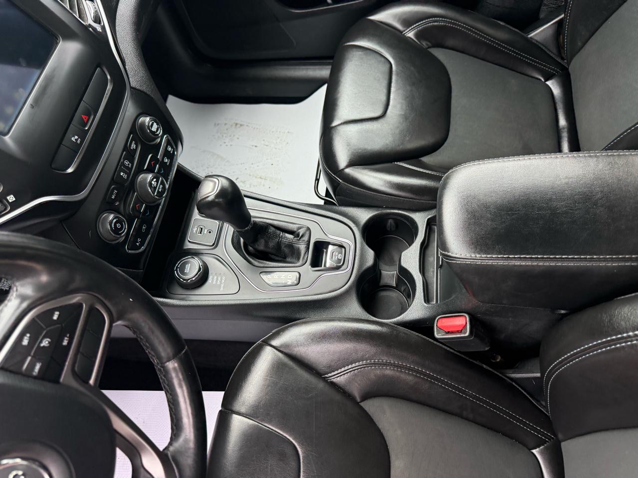 Jeep Cherokee Latitude Plus 4WD 2019