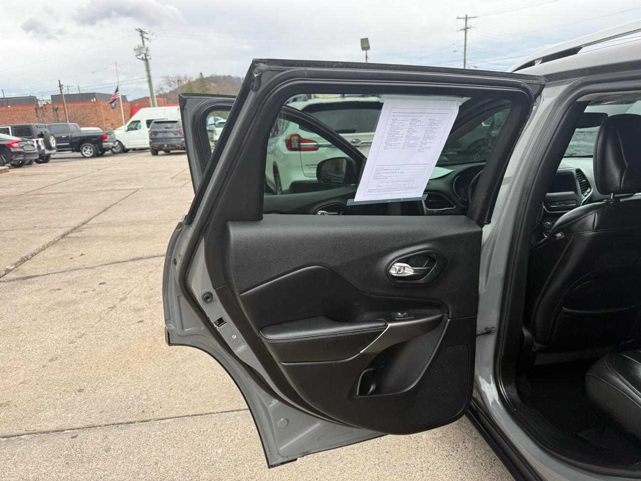 Jeep Cherokee Latitude Plus 4WD 2019