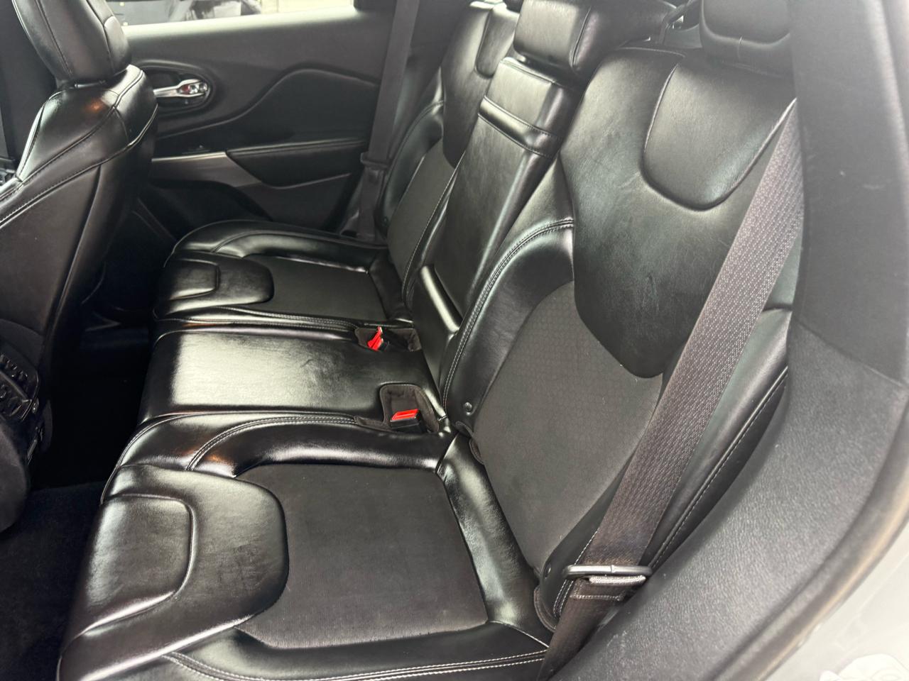 Jeep Cherokee Latitude Plus 4WD 2019