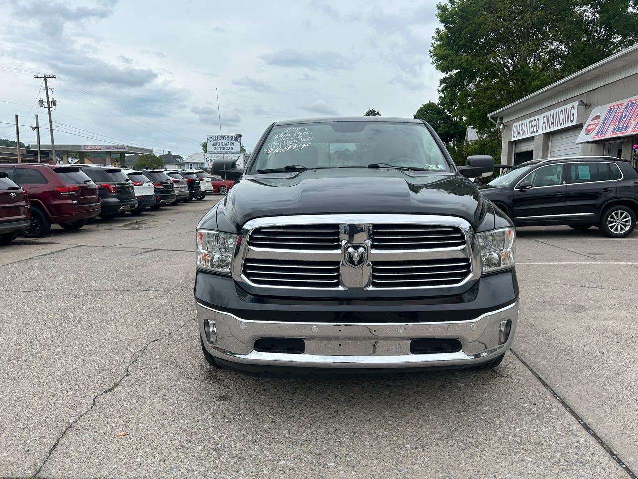 RAM 1500 SLT Crew Cab SWB 4WD 2015