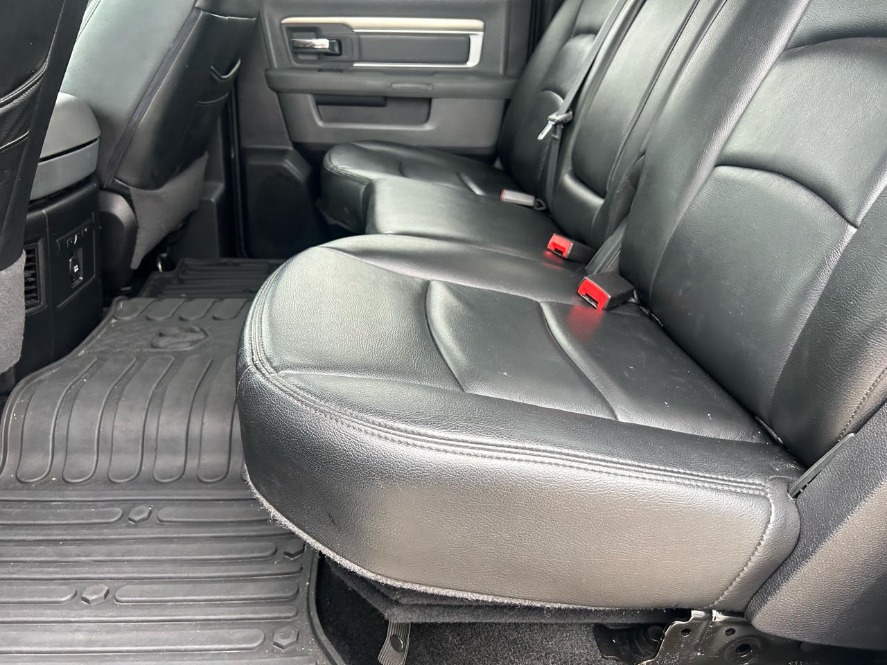 RAM 1500 SLT Crew Cab SWB 4WD 2015