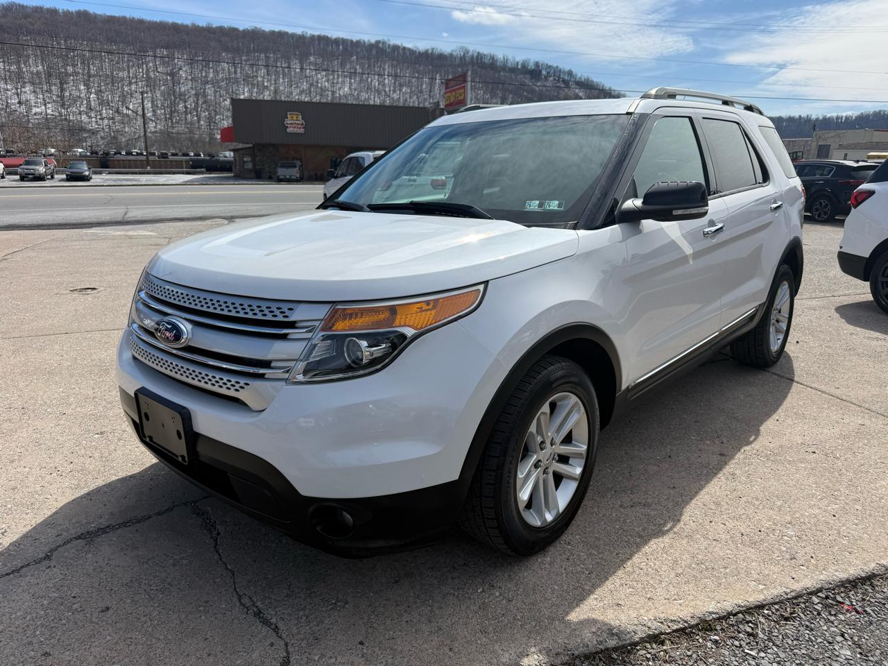 Ford Explorer XLT 4WD 2013