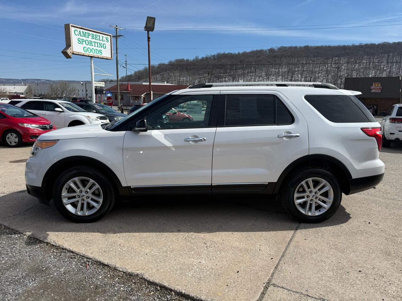 Ford Explorer XLT 4WD 2013